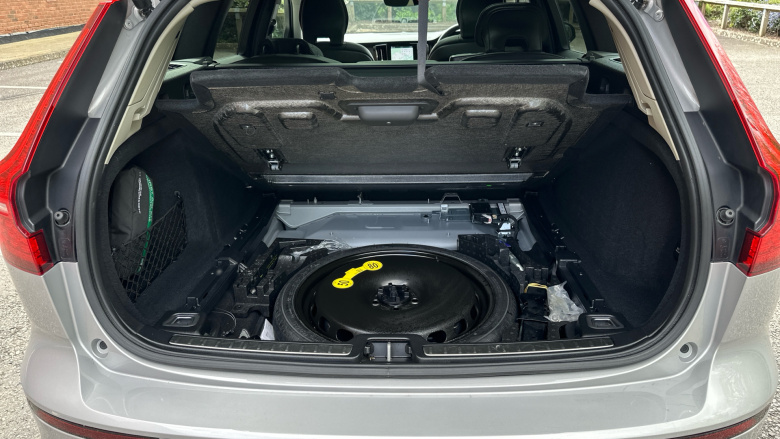 Volvo V60 2.0 B4P Ultra Dark 5dr Auto Petrol Estate